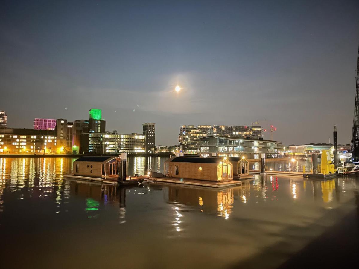 Wikkelboats At Floating Rotterdam Rijnhaven别墅 外观 照片